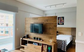 Apartamento a 200 metros da Paulista com AC